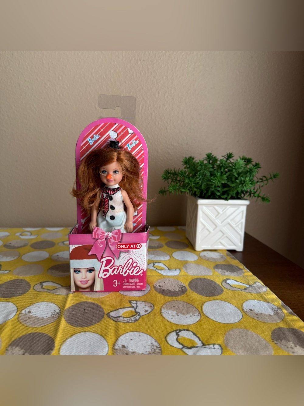 NIB 2010 Target Exclusive Holiday Snowman Chelsea doll